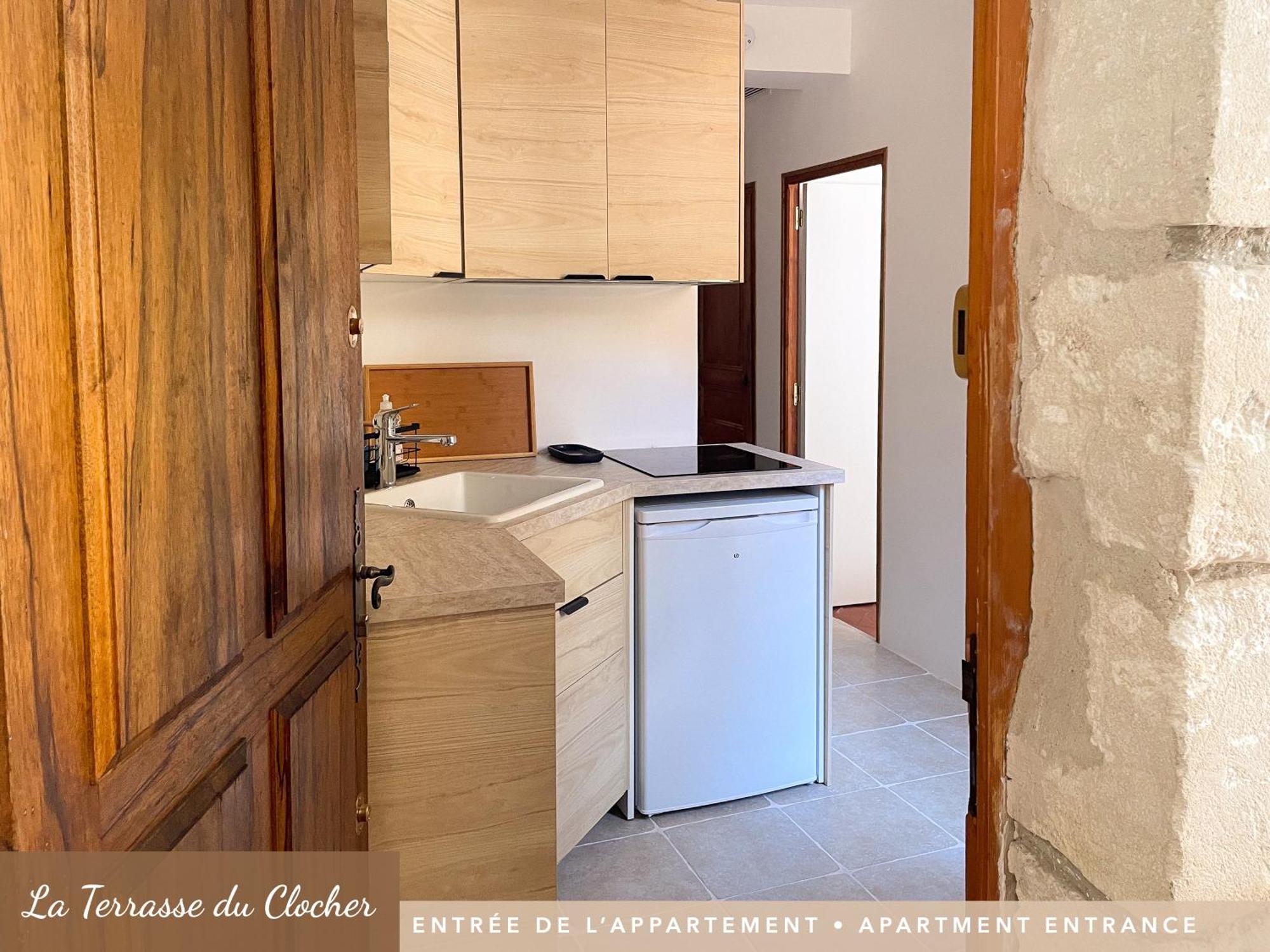 Du Clocher Apartment *